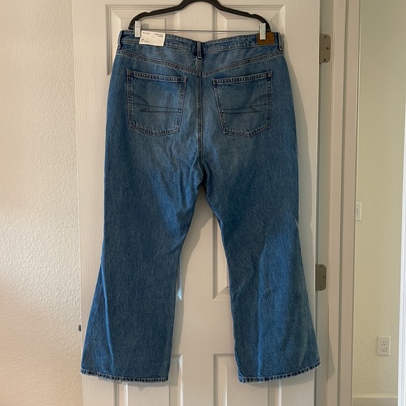 NWT American Eagle 90s Flare Jeans - Picture 6 of 8